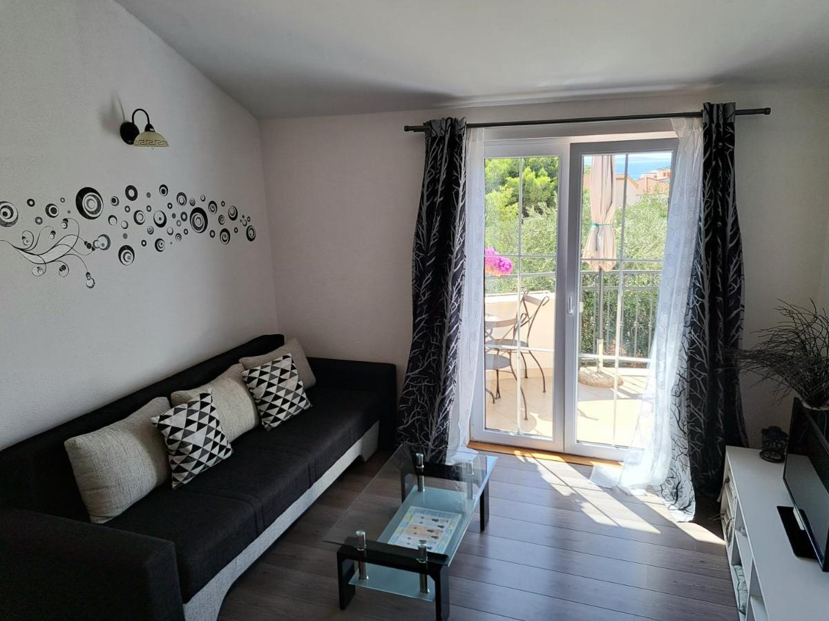 Apartment Oaza Mira Tribalj Exteriér fotografie
