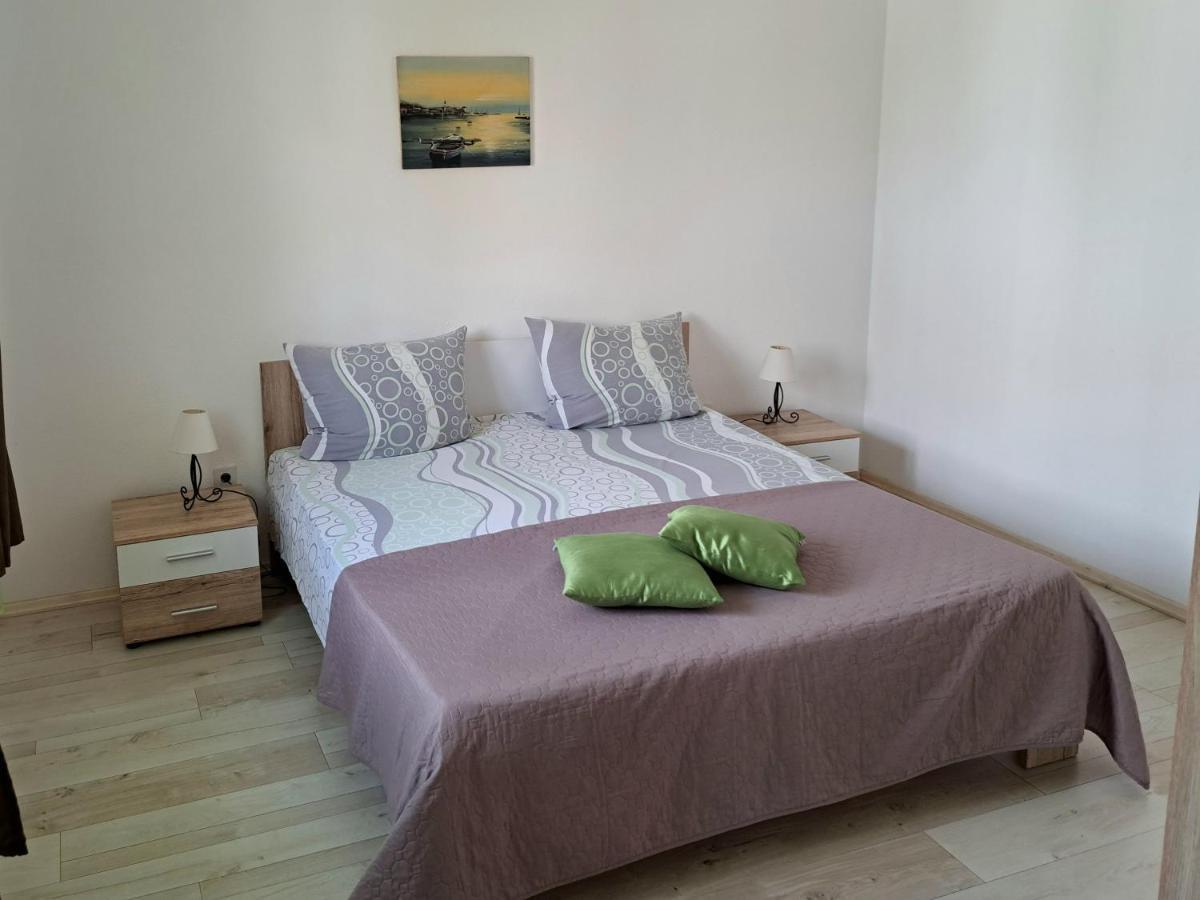 Apartment Oaza Mira Tribalj Exteriér fotografie