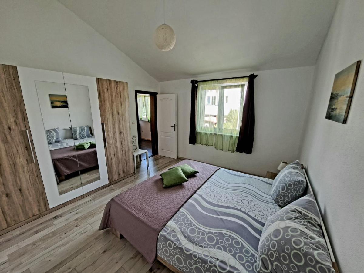 Apartment Oaza Mira Tribalj Exteriér fotografie